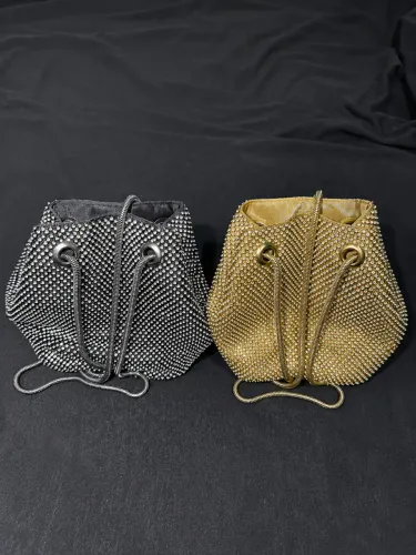 Bolsa com brilho RIACHUELO