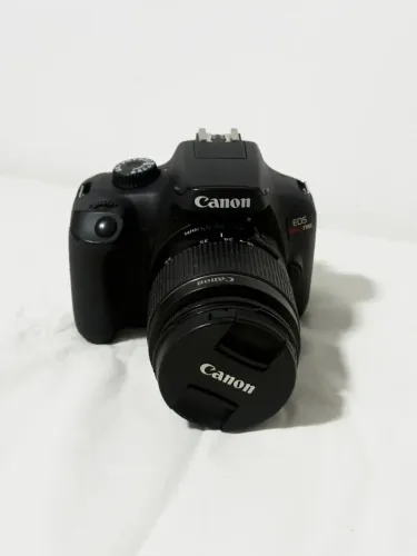 Câmera fotográfica Cânon T100 R$ 2.200,00.
