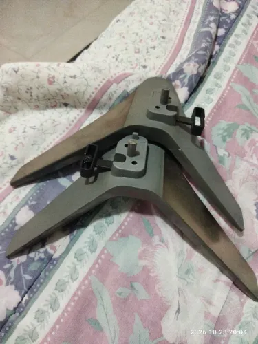 Vendo pezinho TV LG 49/55UH65 original