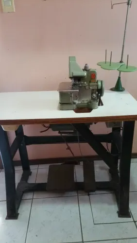 Máquina Overloque Semi Industrial Benmagni-113 3fio Completa