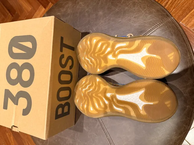 Adidas Yeezy  380