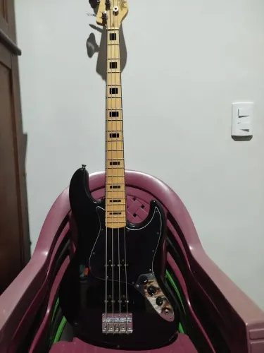 Contrabaixo Tagima tjb4 