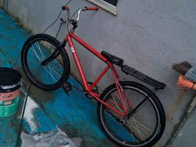 VENDO BIKE MONTADINHA ARO 26 /Engenheiro Pedreira/RJ*