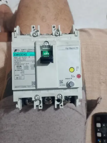 Disjuntor Trifásico Ew63EAG