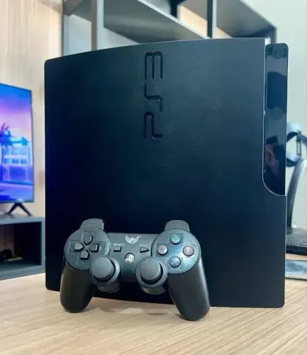 Vende-se Playstation 3 slim em com defeito
