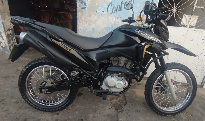 Vende-se Bros 