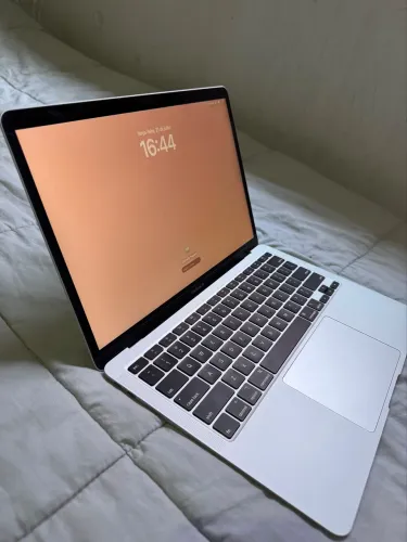 MacBook Air 16gb 256gb