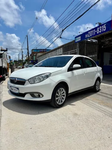 Fiat Grand Siena Tetrafuel 1.4 EVO F. Flex 8V 2013