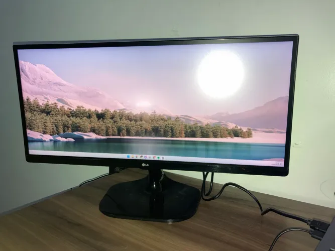 Monitor LG UltraWide 25UM58 25? IPS Full HD 21:9 HDMI Gamer