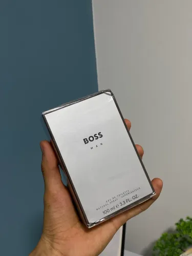 Perfume HUGO Boss MAN - Original e LACRADO, com selo original (trouxe de viagem)