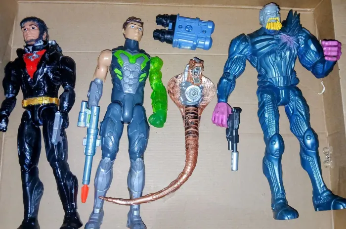 1 max steel, 2 elementor e 1 cobra inimigo custom flocado