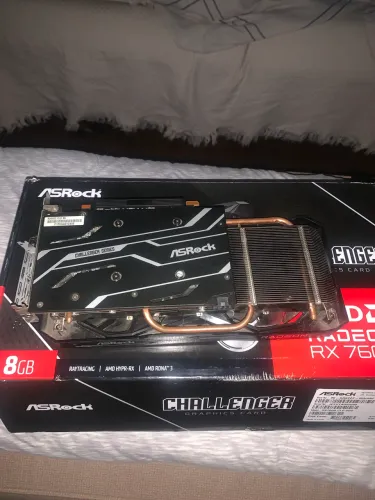 Placa de vídeo Rx 6600 com defeito