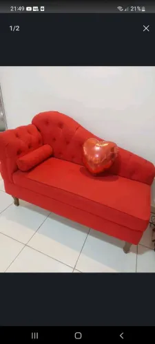 Sofá Divã vermelho