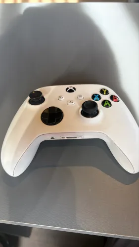 Controles Xbox Séries S - R$ 350,00 os dois