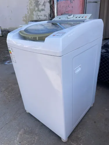Máquina de lavar semi nova 11kBrastemp