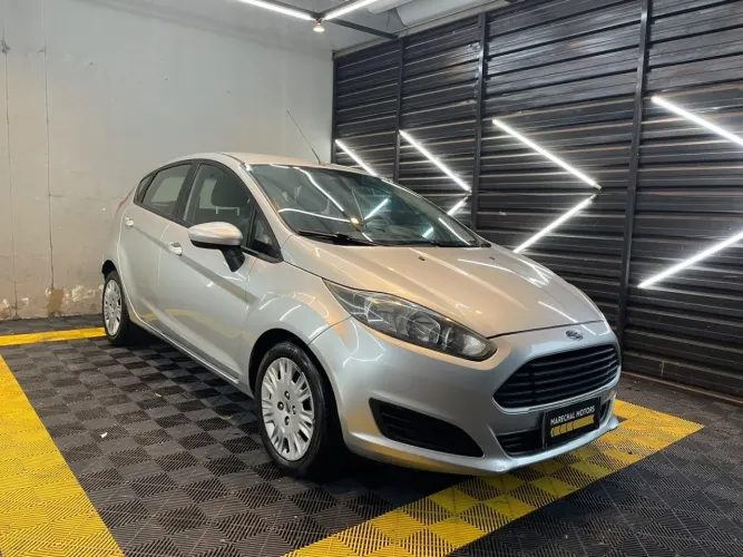 Ford Fiesta 1.5 16V Flex Mec. 5P 2015