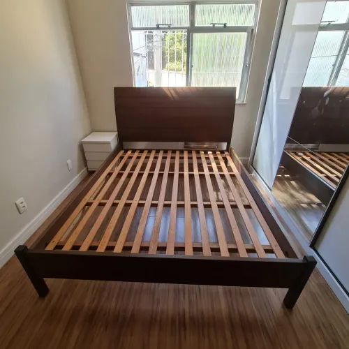 Cama Queen - Madeira maciça