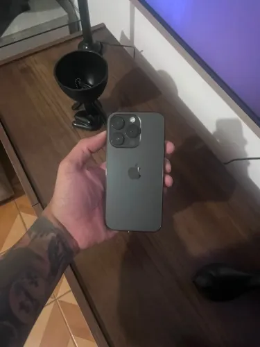 Vendo IPhone 14 Pro 256Gb bateria 84%