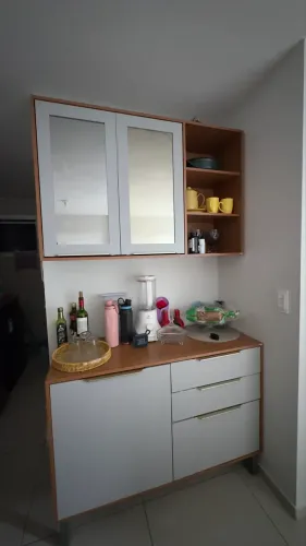 Estante de cozinha completa
