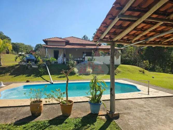 Chácara com lago - Loteamento Primavera - São Pedro - S.P.