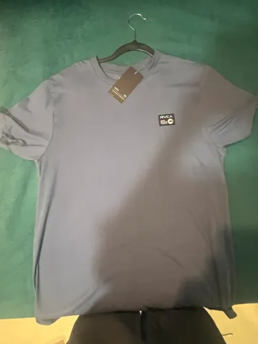Camiseta RVCA nunca usada!