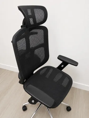 Cadeira Ergonômica Comfy Mesh com Apoio de Cabeça