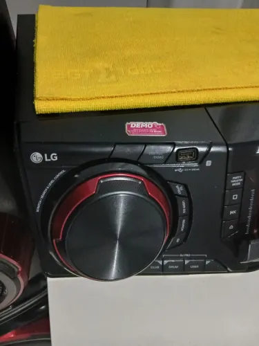 Som lg xbomm 1800w rms pen-drive e Bluetooth