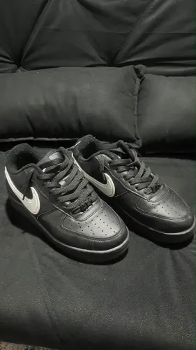 Air Force 1 Preto Réplica