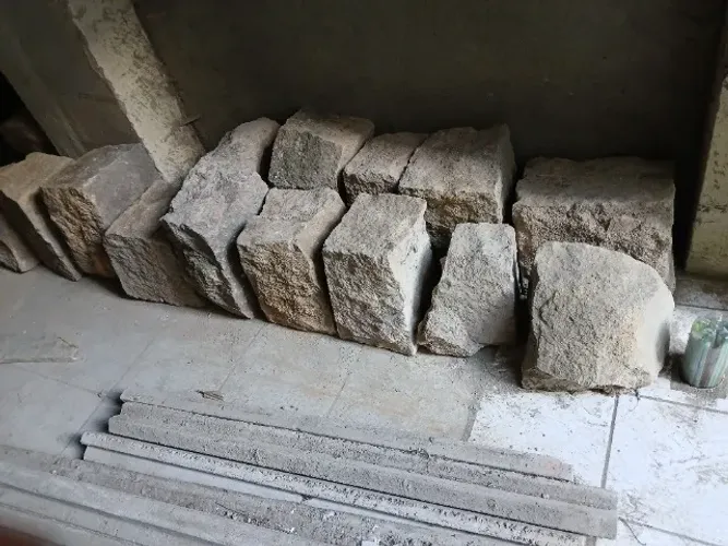 pedras de fundação