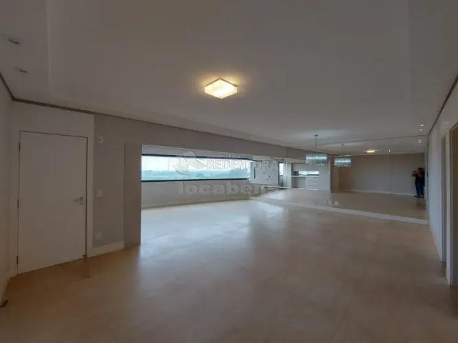 Apartamento Alto Padrão para Venda com 03 Dormitórios, 01 Suíte com closet, 157m² no Condo