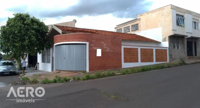 Casa com 3 dormitórios, 210 m² - venda por R$ 650.000,00 ou aluguel por R$ 2.385,00/mês - 