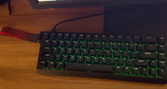teclado magnetico mad68he