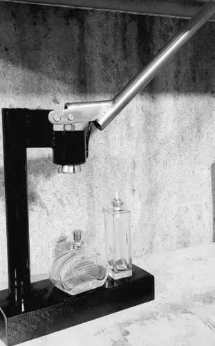 Máquina de recrave profissional com pinça de 15mm para perfumes