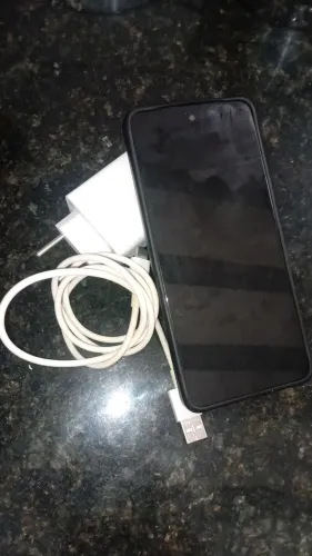 Oppo A40 256GB- Bateria 90% + Carregador e capa (Preço para vender rápido!)