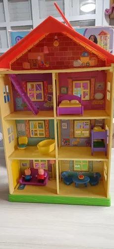 Casa da Peppa Gigante , 4 andares