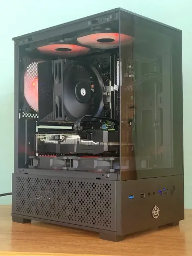 PC Gamer Impecável! Xeon 2680v4/16GB DDR4/RX 580 8GB