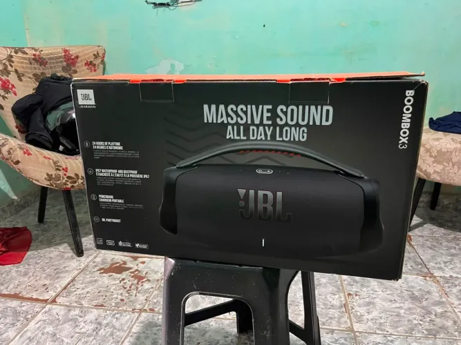 Caixa JBL 3
