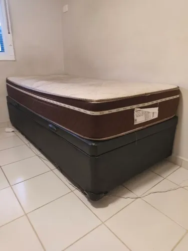 Cama Box Baú Solteiro excelente estado
