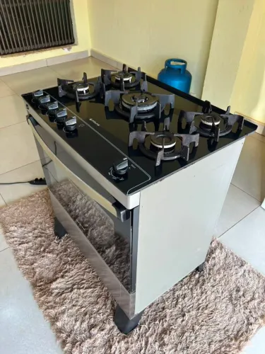 Fogão Atlas Tampo de vidro 5 bocas Elétrico forno limpa fácil Inox