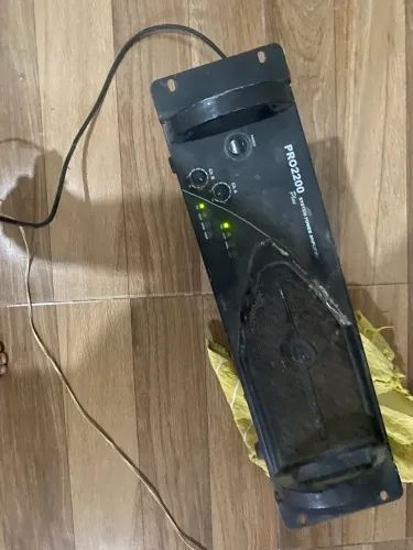 Vendo amplificador pro 2200