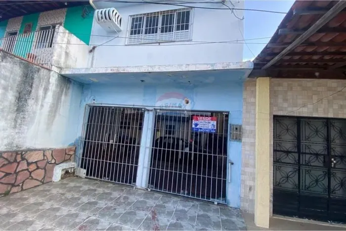 Vendo Casa e Ponto Comercial na Levada !