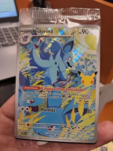 Card Pokémon Nidorina coleção 30 anos