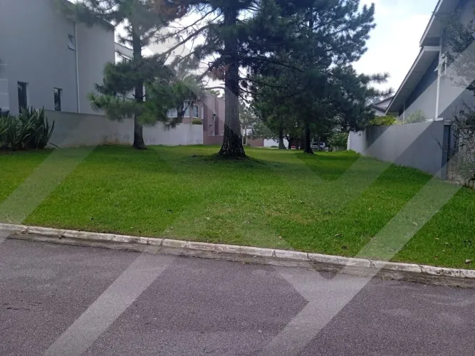 TERRENO A VENDA EM ALDEIA DA SERRA RESIDENCIAL LAGOS