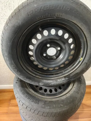 4 RODAS R15 medida 195/65 NISSAN VERSA SENSE E OUTROS