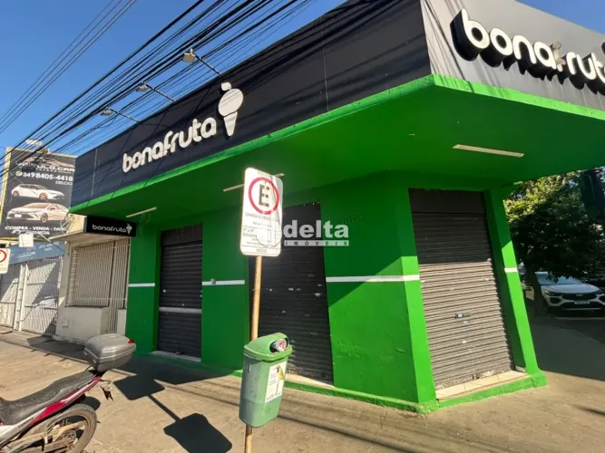 Terreno disponível para locação no bairro Aparecida em Uberlândia-MG