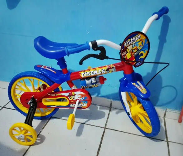 Bicicleta Aro 12 lindas e novo pronta para sua divesao