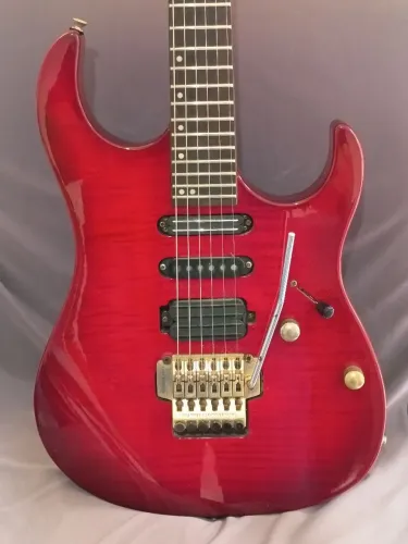 Guitarra Washburn MG 70 (Made in Korea)