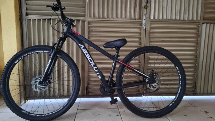 Bicicleta Absolute Nero IV