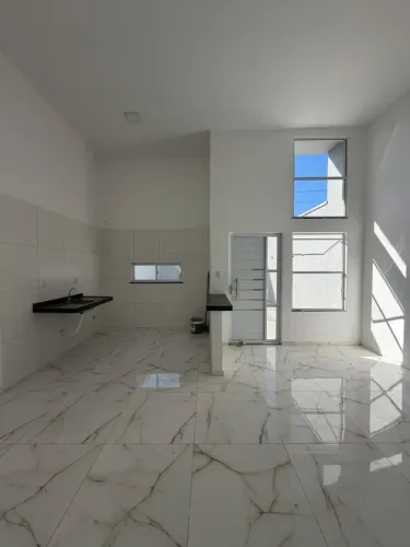 CASA COM 3 QUARTOS - POR R$300.000 | V942