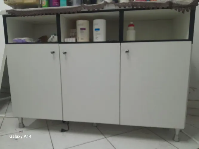 Vende-se armário